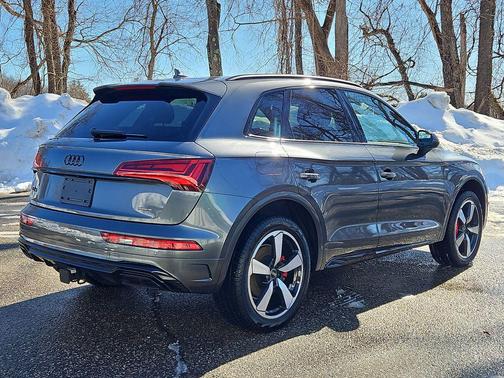 2024 Audi Q5 45 S line Premium Plus