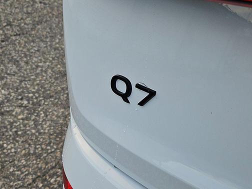 2026 Audi Q7 55 Premium Plus