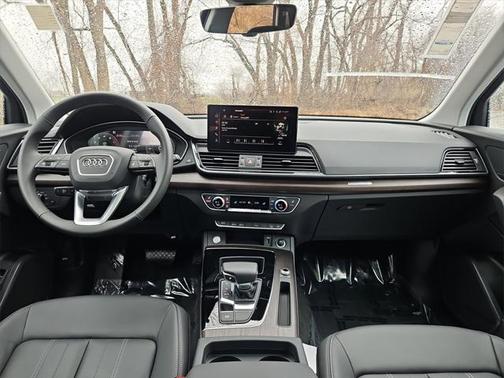 2025 Audi Q5 40 Premium