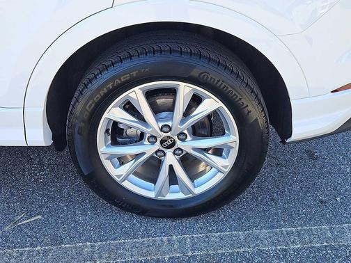 Arkona White 2025 Audi Q3 Premium 45 TFSI S line quattro Tiptronic