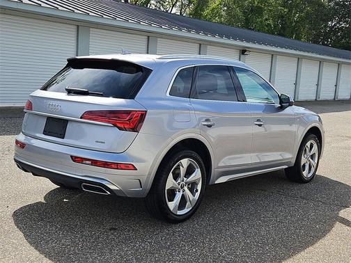 2025 Audi Q5 45 S line Premium Plus