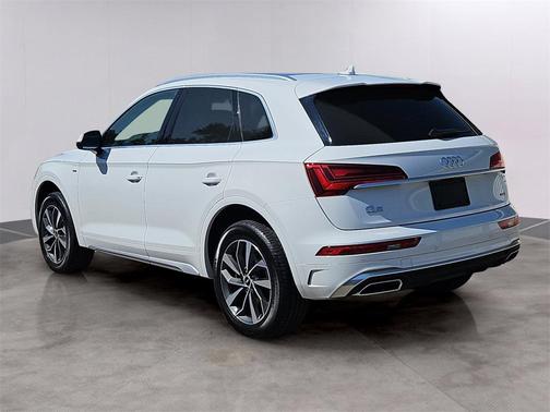2023 Audi Q5 45 S line Premium Plus
