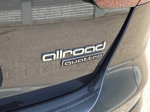 Manhattan Gray Metallic 2024 Audi A4 allroad 45 Premium Plus