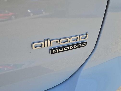 Glacier White Metallic 2023 Audi A6 55 Prestige