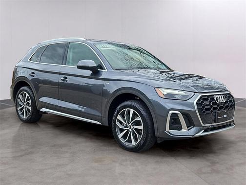 2023 Audi Q5 45 S line Premium Plus