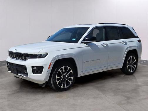 2022 Jeep Grand Cherokee Overland