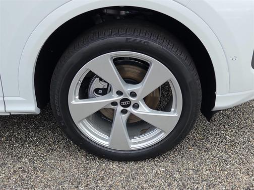 2025 Audi Q5 Premium Plus TFSI quattro S tronic