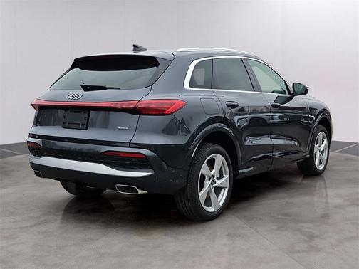2025 Audi Q5 Premium Plus TFSI quattro S tronic