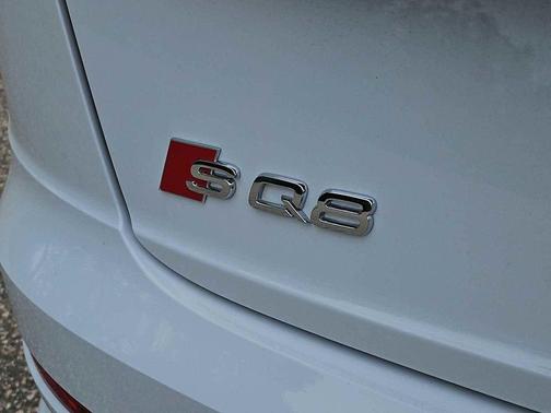 Glacier White Metallic 2023 Audi SQ8 4.0T Premium Plus