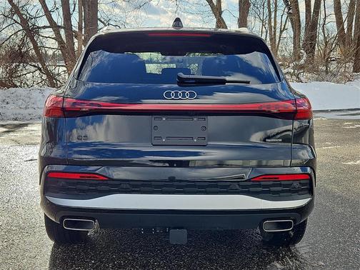 2025 Audi Q5 Premium TFSI quattro S tronic