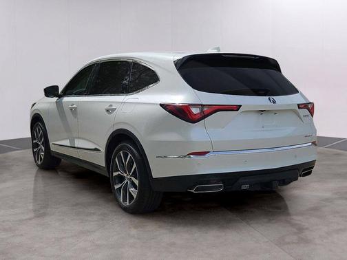 Platinum White Pearl 2023 Acura MDX Technology Package