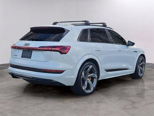 2023 Audi e-tron S Prestige quattro