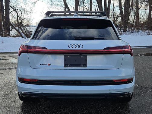 2023 Audi e-tron S Prestige quattro