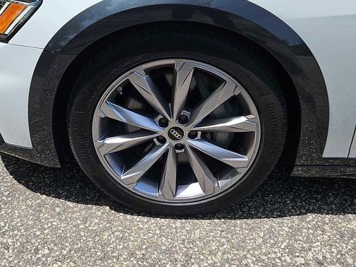 Glacier White Metallic 2025 Audi A6 55 Premium Plus