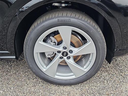 2025 Audi Q5 Premium Plus TFSI quattro S tronic