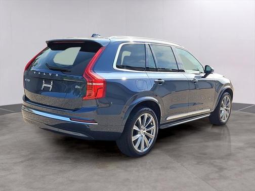 2024 Volvo XC90 B6 Ultimate Bright Theme 7-Seater
