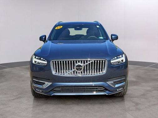 2024 Volvo XC90 B6 Ultimate Bright Theme 7-Seater