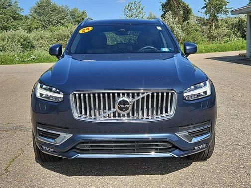2024 Volvo XC90 B6 Ultimate Bright Theme 7-Seater