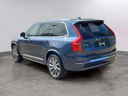 2024 Volvo XC90 B6 Ultimate Bright Theme 7-Seater