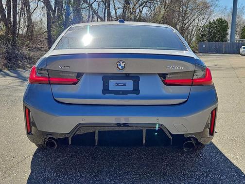Skyscraper Grey Metallic 2023 BMW 330 xDrive