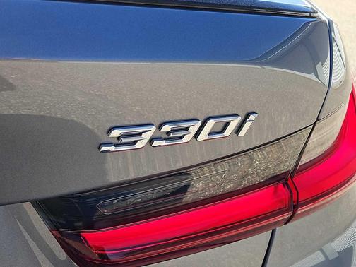 Skyscraper Grey Metallic 2023 BMW 330 xDrive