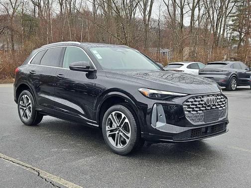 MYTHOS BLK MET 2026 Audi Q5 Premium TFSI quattro S tronic