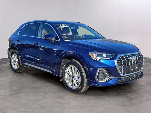 2025 Audi Q3 45 S line Premium Plus