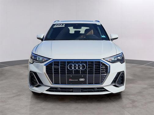 2022 Audi Q3 45 S line Premium