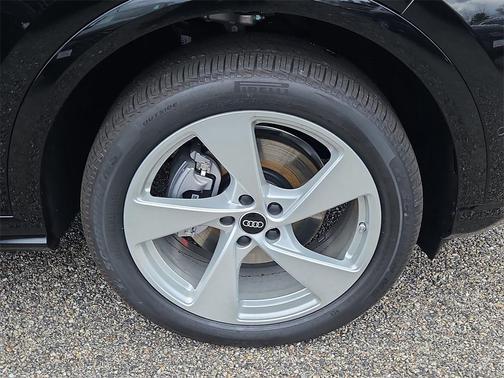 2025 Audi Q5 Premium Plus TFSI quattro S tronic