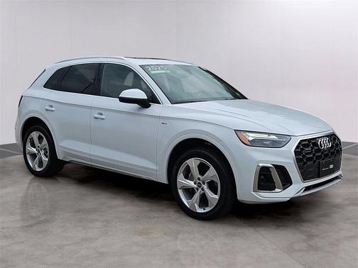 2025 Audi Q5 45 S line Premium Plus