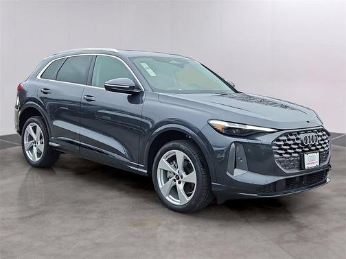 2025 Audi Q5 Premium Plus TFSI quattro S tronic