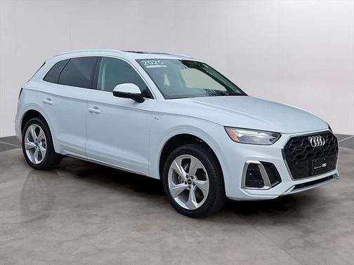 2025 Audi Q5 45 S line Premium Plus