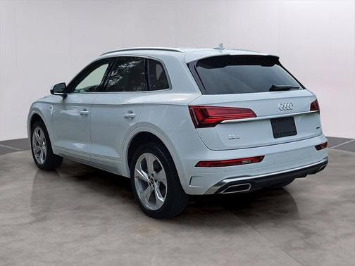2025 Audi Q5 45 S line Premium Plus