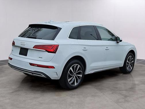 2021 Audi Q5 45 Premium Plus