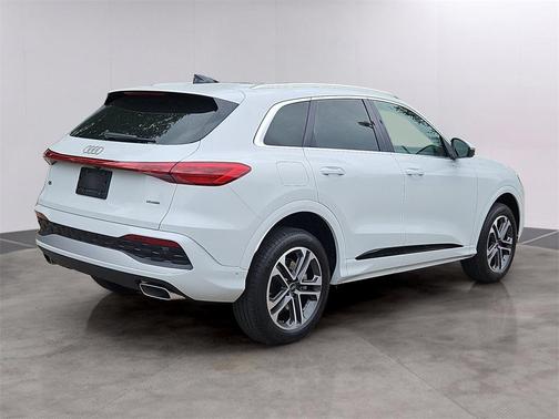2025 Audi Q5 Premium