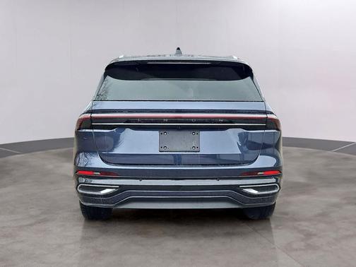 Blue Panther Metallic Clearcoat 2024 Lincoln Nautilus Reserve