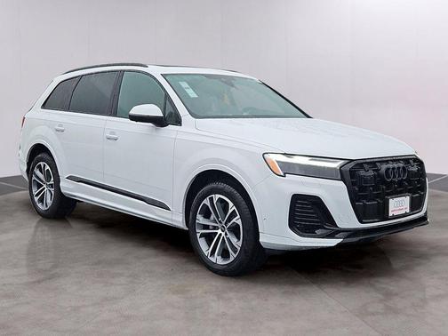 2026 Audi Q7 45 Premium