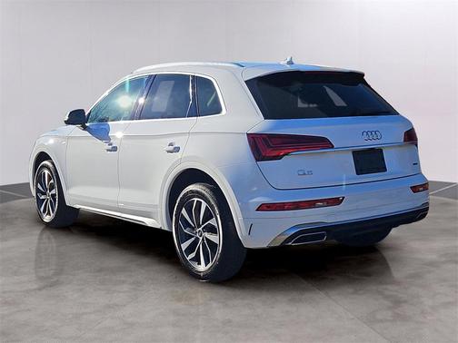 2022 Audi Q5 45 S line Premium Plus