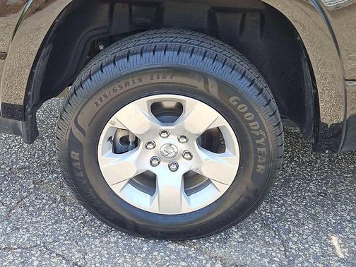 Diamond Black Crystal Pearlcoat 2025 RAM 1500 Big Horn/Lone Star