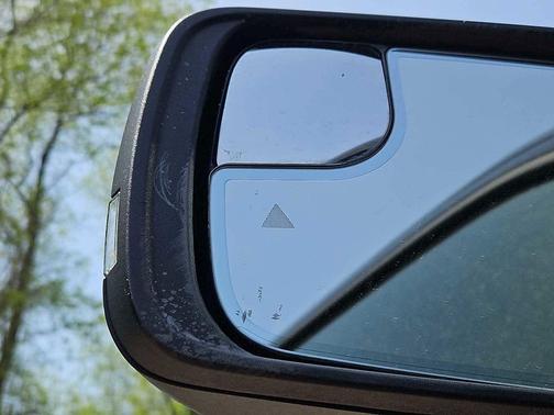 Diamond Black Crystal Pearlcoat 2025 RAM 1500 Big Horn/Lone Star