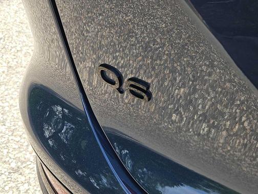 BLU 2025 Audi Q6 e-tron Prestige quattro