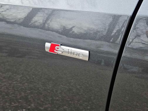 2022 Audi A4 45 S line Premium Plus