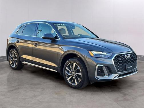 2022 Audi Q5 45 S line Premium Plus