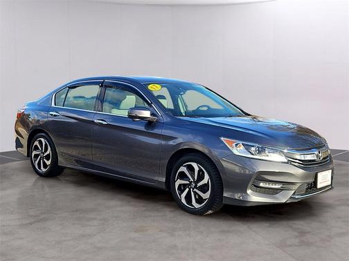 2017 Honda Accord EX-L w/Navigation & Honda Sensing