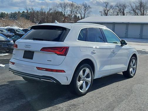 2021 Audi Q5 45 Premium Plus