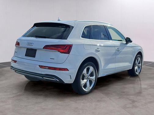 2021 Audi Q5 45 Premium Plus