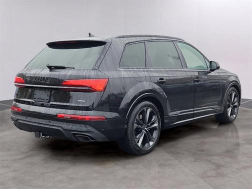 2026 Audi Q7 55 Premium Plus