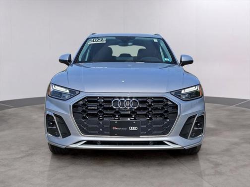 2025 Audi Q5 45 S line Premium Plus