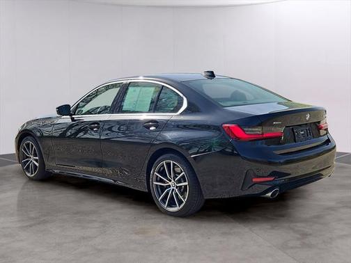 2022 BMW 330 xDrive
