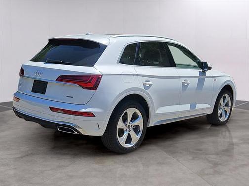 2025 Audi Q5 45 S line Premium Plus